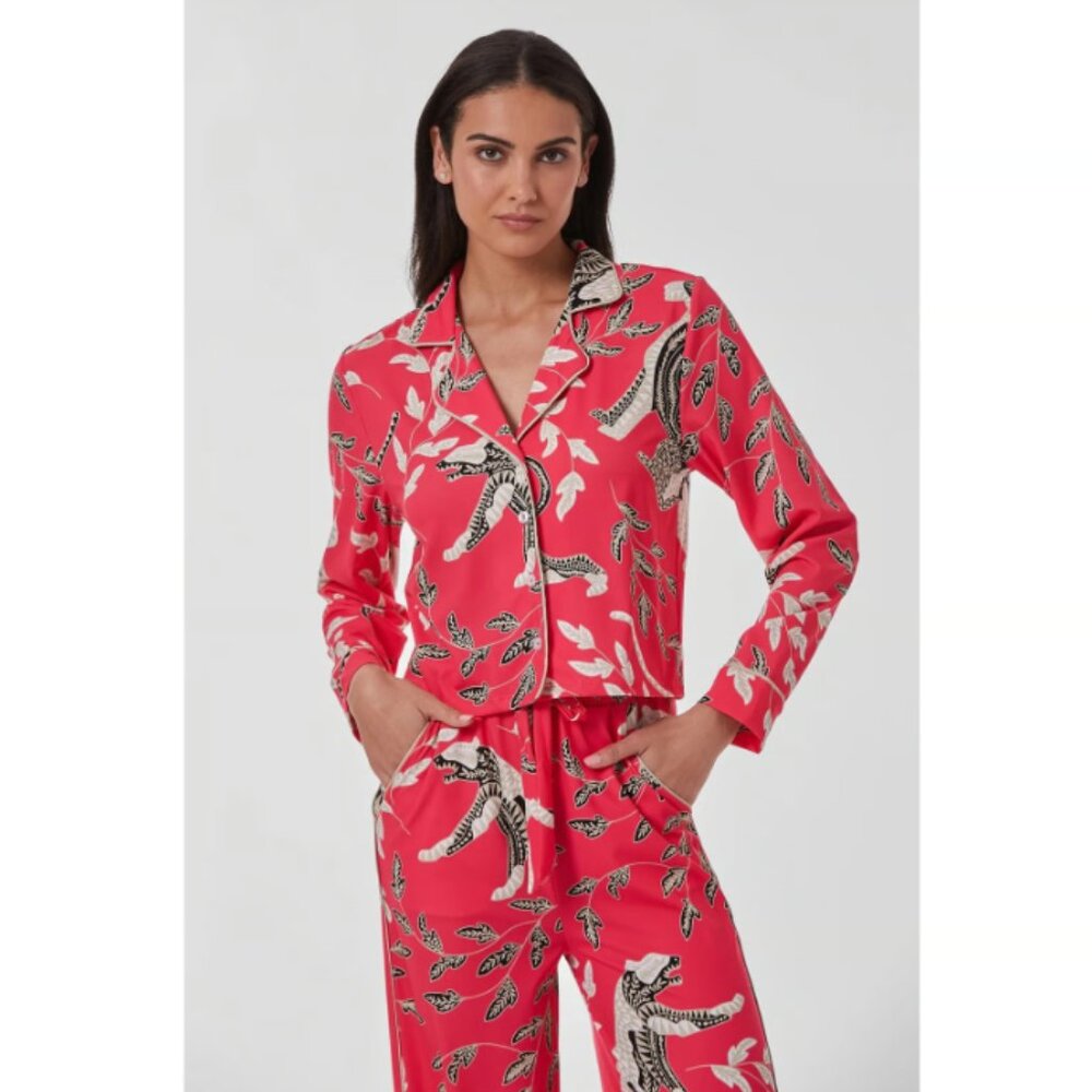 NWT - Noli Pink and White Cheetah Print Collared Button-Up Shirt - Size M